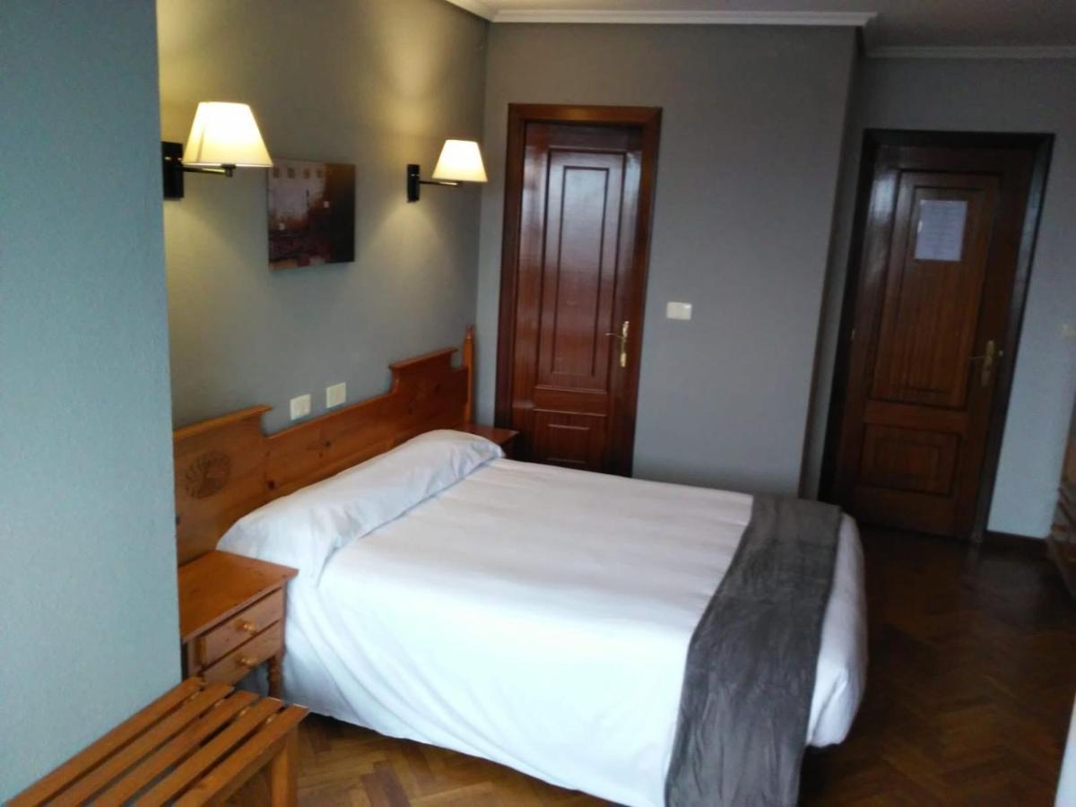 טואי Albergue Hostal Sao Telmo מראה חיצוני תמונה