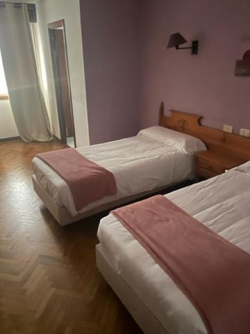 טואי Albergue Hostal Sao Telmo מראה חיצוני תמונה