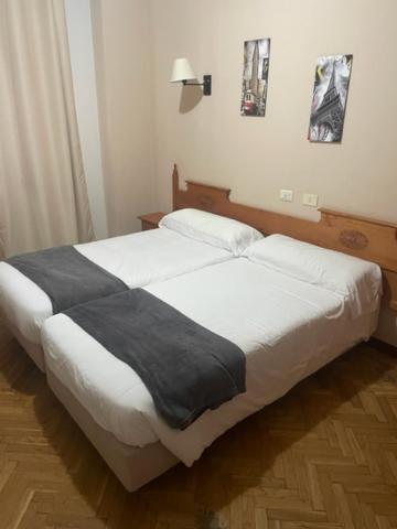 טואי Albergue Hostal Sao Telmo מראה חיצוני תמונה