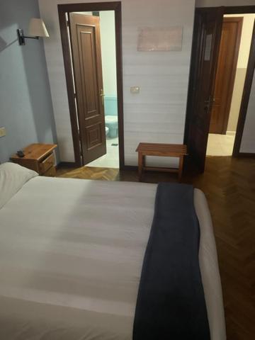 טואי Albergue Hostal Sao Telmo מראה חיצוני תמונה